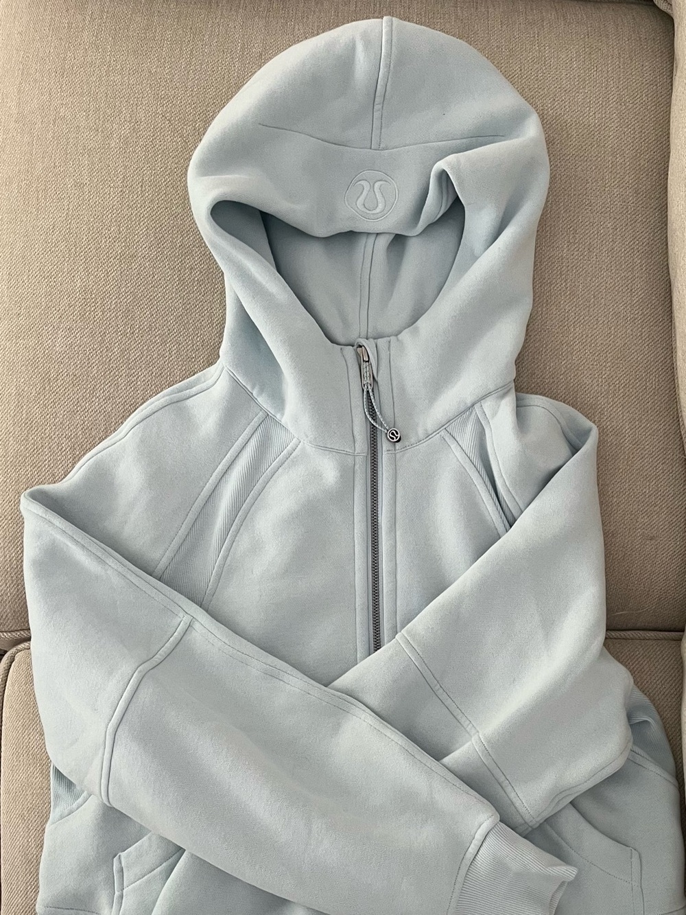 lululemon Athletica Scuba Blue Fleece Sweatshirt NWOT - never worn